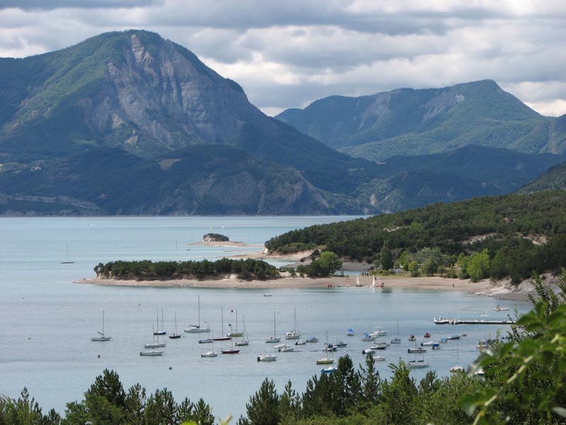 het haventje van de Lac de Serre-Ponçon