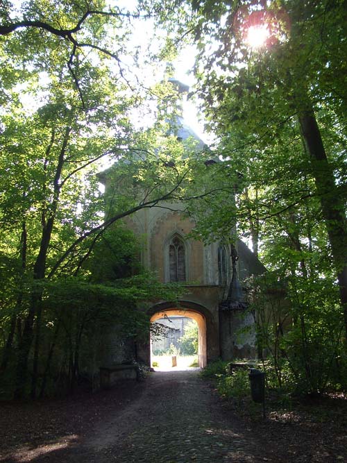 de Vlemincktoren in het gemeentelijk park van Wijnegem 