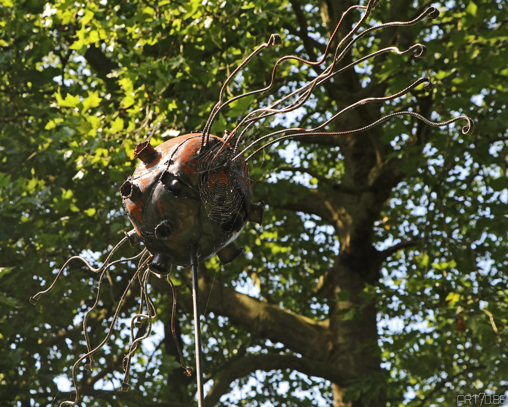 Beelden in de tuin van De Notelaer 2016