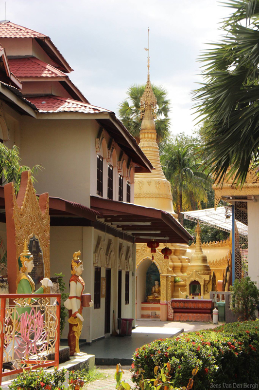 Chua Phat Dhammikarama Bumese, Burmese temple