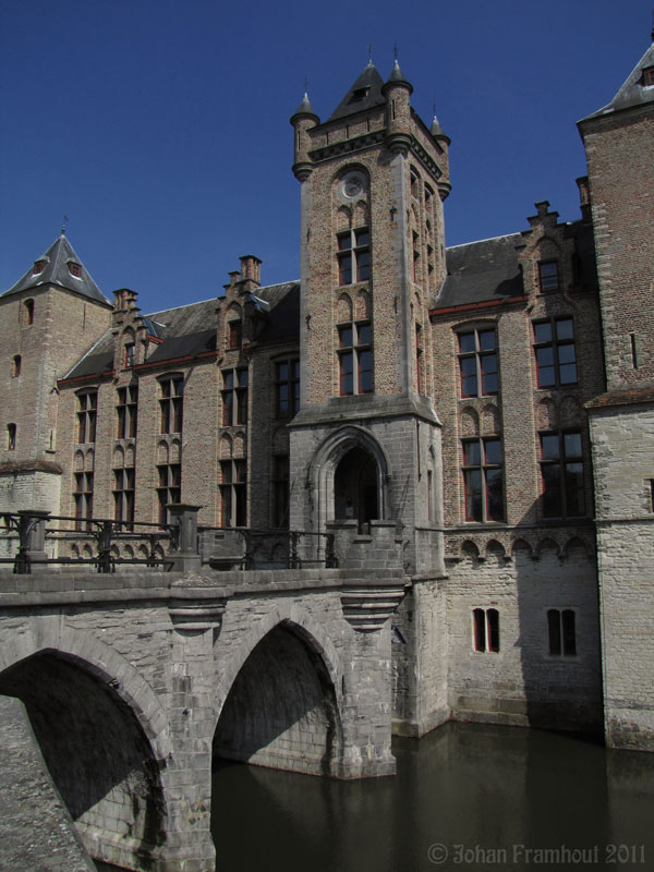 Tillegembos, het kasteel 