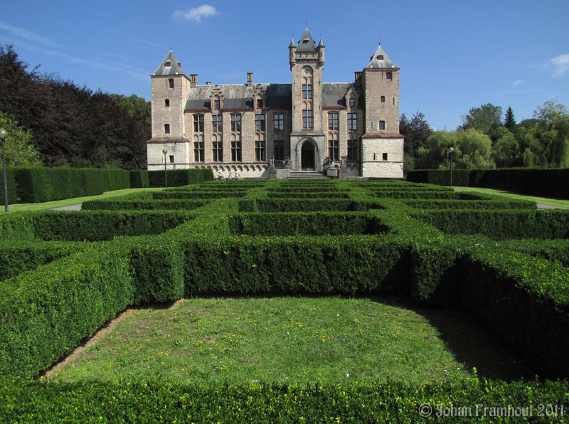 Tillegembos, het kasteel 