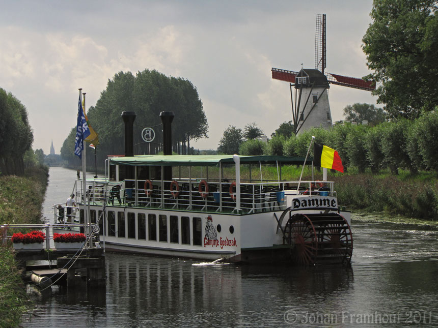 Damme, Damse vaart, de toeristenboot Lamme Goedzak 