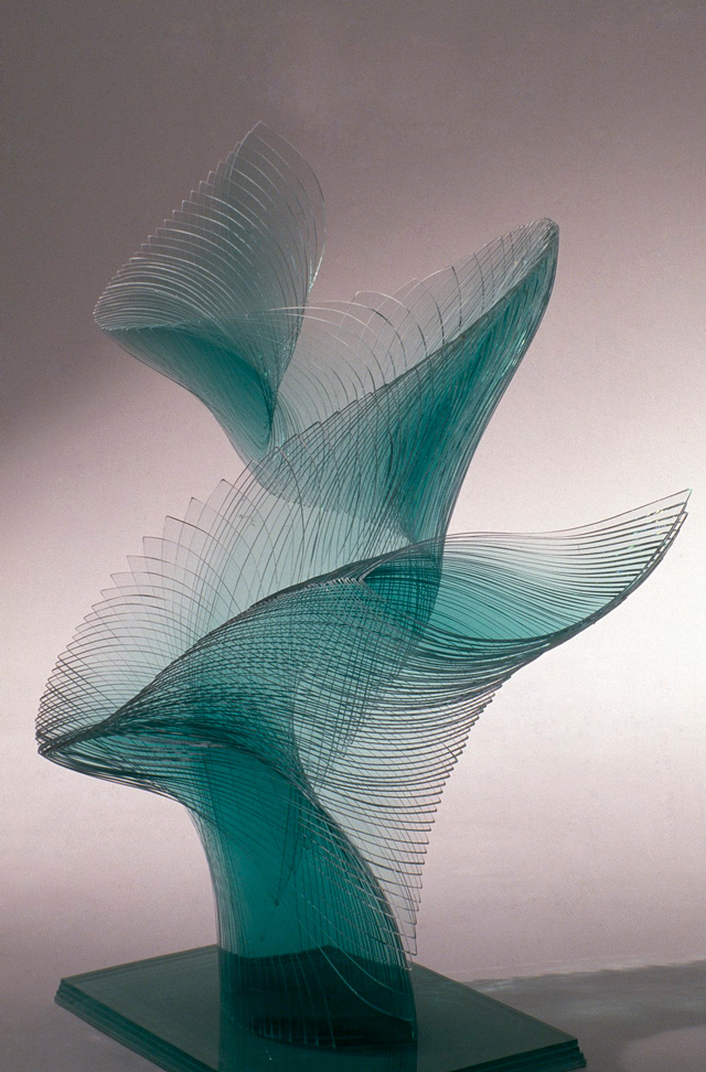 Ikuta Niyoko, Swing no. 21, glass sculpture