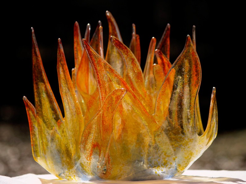 ?, Ner Tamid, glass sculpture