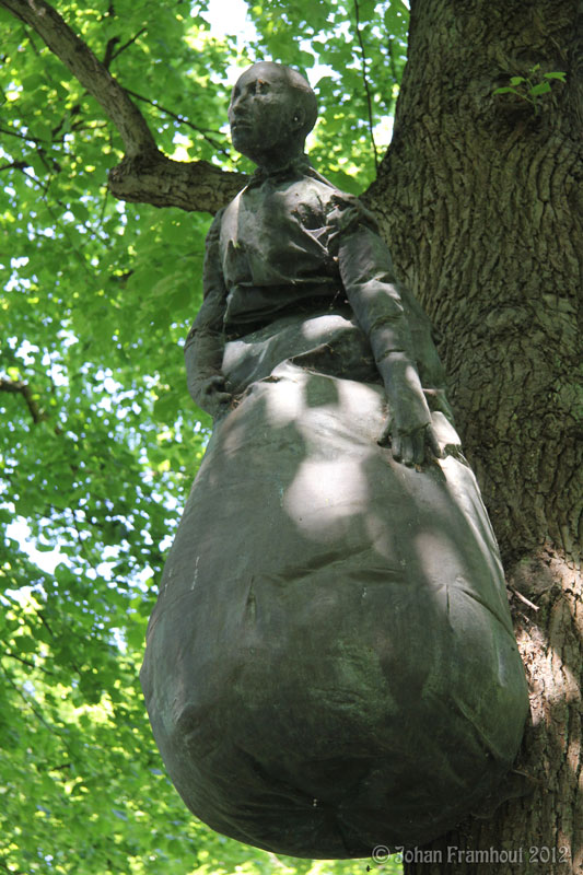 Art7d.be, Kunst in België, Fotografie van beelden in het Middelheim beeldenpark te Antwerpen, p2, lente