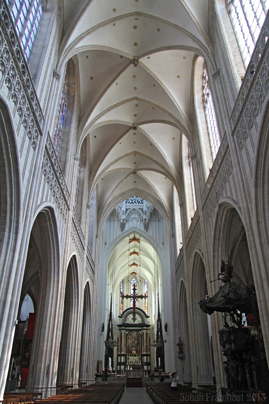 Antwerpen, interieur van de Onze-Lieve-Vrouwekathedraal