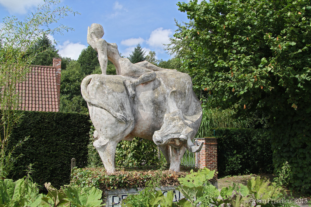 Torhoutsesteenweg, huis van voormalig beeldhouwer