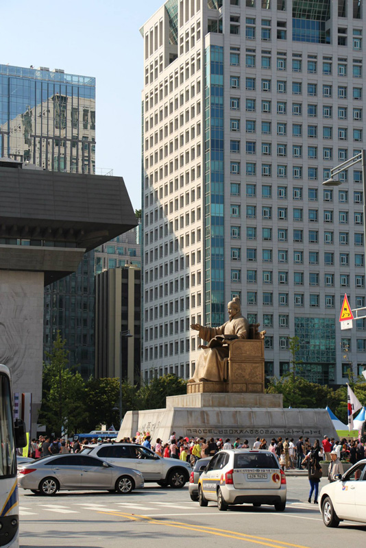 King Sejong, Gwanghwamun