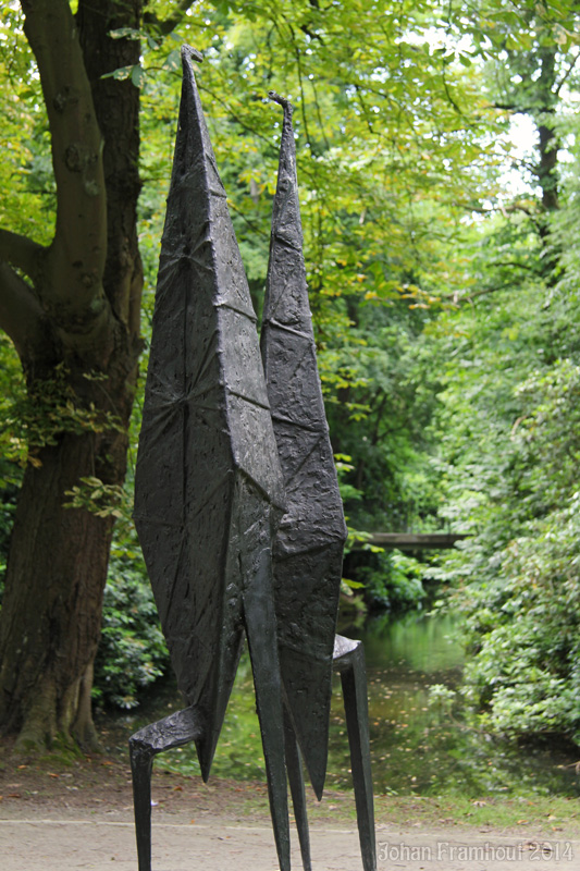 Art7d.be, Kunst in België, Fotografie van beelden in het Middelheim beeldenpark te Antwerpen, p4, zomer